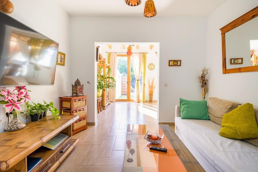 Villa La Isla By Rentaholidayslanzarote Playa Blanca  Eksteriør bilde